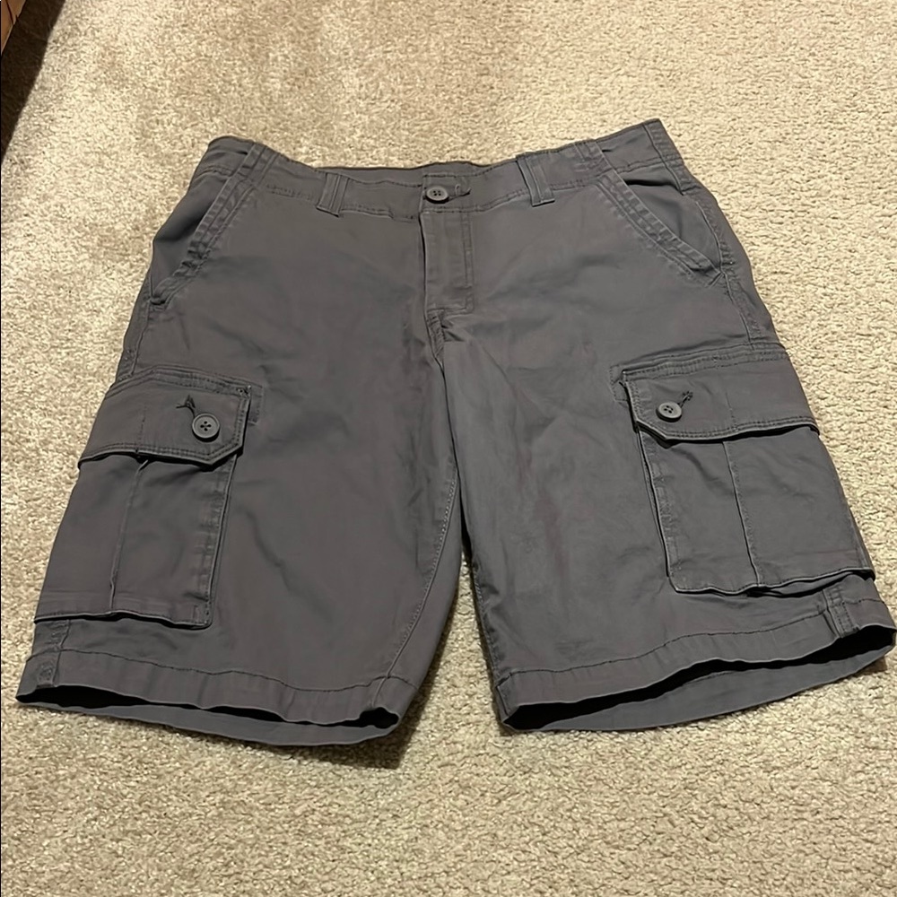Sonoma Gray Cargo Shorts with Durable Cotton Fabric